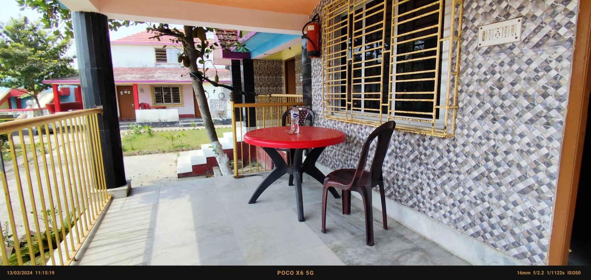 India Tours Only Ekanta Apan Hotel Mathurakhanda Kültér fotó