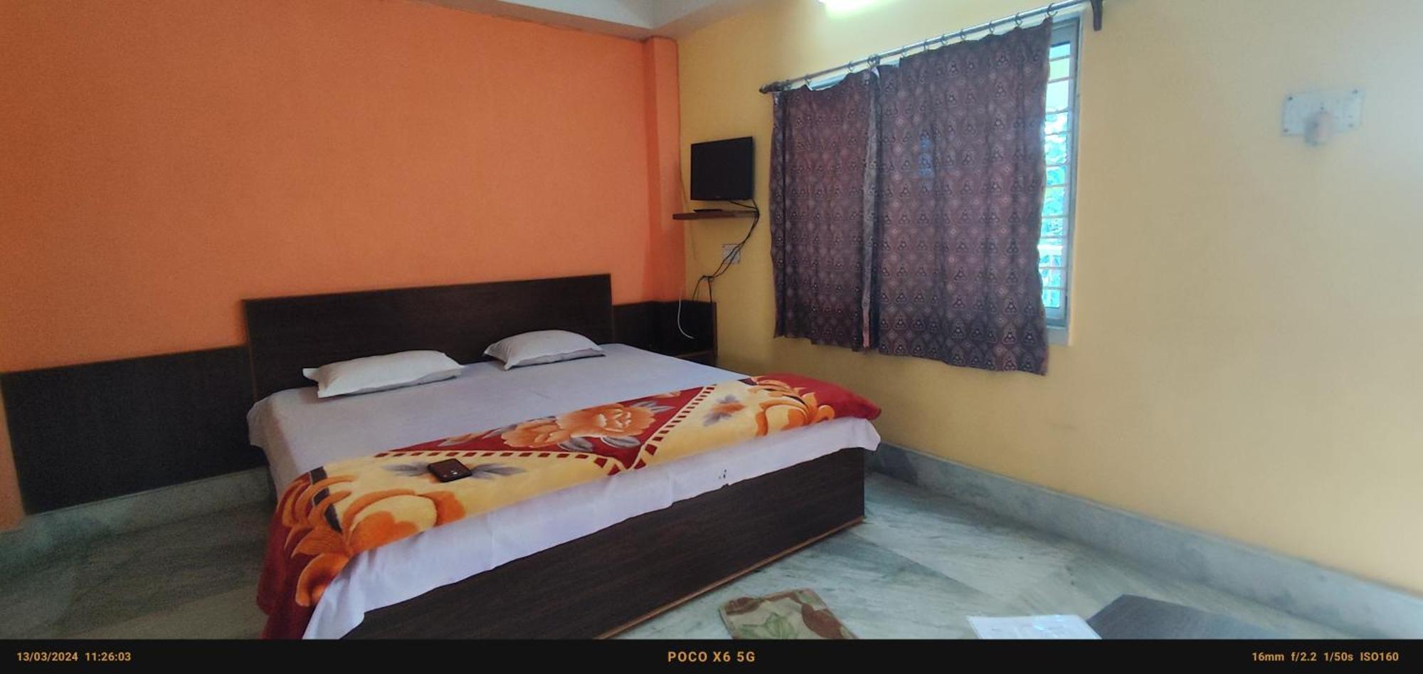 India Tours Only Ekanta Apan Hotel Mathurakhanda Kültér fotó